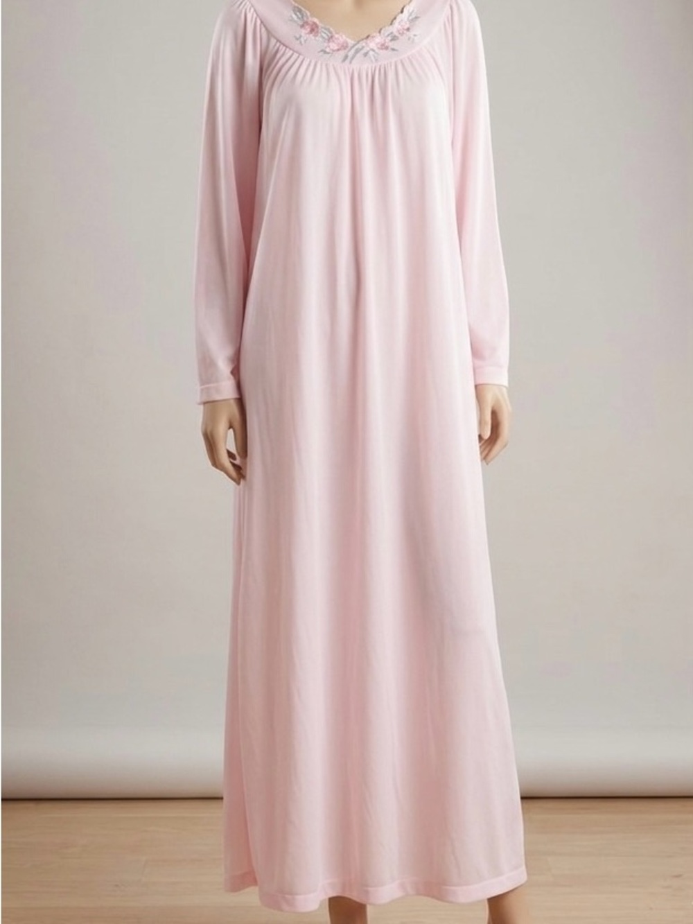 Shadowline Light Pink Floral Embroidered Nightgown – Small